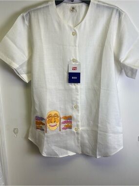 BIO Mens White Embroidered Art Button Front Shirt NWT Size M Resort